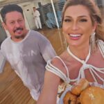 Lívia Andrade Instagram – Perdidinhas na galeria… 🤭⚓️🚢