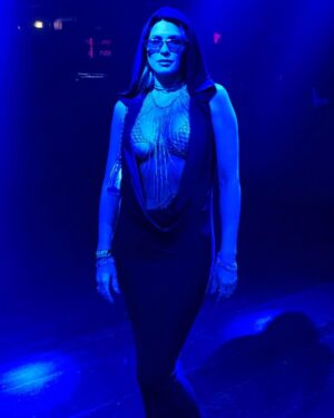 Lívia Andrade Instagram - Sexxxtou 👽😎🖤🤘
#miami #night