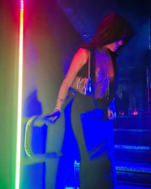 Lívia Andrade Instagram - Sexxxtou 👽😎🖤🤘
#miami #night