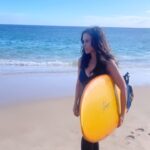 Lacey Chabert Instagram - Many of you asked how we filmed the surfing scenes in #Groundswell so here’s a little #BTS of how we made some of it happen. Huge thanks to @emily_luke along with the team of @hawaiianwaterpatrol and incredible artist Don King who captured the water photography under the direction of @leemfriedlander #waybackwednesday #moviemagic