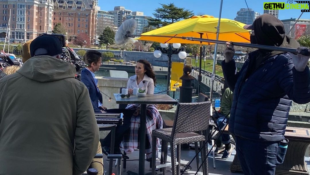 Lacey Chabert Instagram - The Wedding Veil premieres in just 30 minutes! Thanks so much for going on this journey with us 🤍If you like, you can live tweet with us by using the hashtag #theweddingveil See you soon! #bts @hallmarkchannel