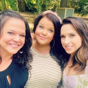 Lacey Chabert Instagram - I’ve thought about my sister every minute of the day this past month, but especially tonight. She really loved Christmas Eve.
We love you forever and ever and ever and miss you so much, Wendy 💜