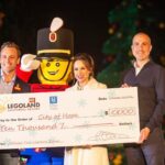 Lacey Chabert Instagram - ❤️🎄❤️🎄Repost from @hallmarkchannel • @thereallacey, star of the upcoming #ChristmasAtCastleHart, celebrates at the @legolandcalifornia tree lighting ceremony as Legoland donates to her charity of choice - the @cityofhope Pediatric Cancer Ward. Visit one of the Legoland parks today and enjoy 40% off Legoland parks tickets! Link in bio.