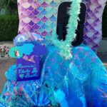 Lacey Chabert Instagram - #TBT to Julia’s 5th birthday party! I’ve always loved planning parties for friends and family so I’ve had so much fun throwing themed birthday parties for my daughter. We love any excuse to have people over and have a fun celebration together! 🎉Julia chose “Magical Mermaid” as the theme. 🧜‍♀️We made tutu skirts for the tables, created our own little photo booth and a mermaid store to spoil the kiddos with prizes. Thank you @jeanniesweets for making the most adorable cake! 🎂 #funmemories #birthday #homemadeparty #DIY