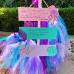 Lacey Chabert Instagram - #TBT to Julia’s 5th birthday party! I’ve always loved planning parties for friends and family so I’ve had so much fun throwing themed birthday parties for my daughter. We love any excuse to have people over and have a fun celebration together! 🎉Julia chose “Magical Mermaid” as the theme. 🧜‍♀️We made tutu skirts for the tables, created our own little photo booth and a mermaid store to spoil the kiddos with prizes. Thank you @jeanniesweets for making the most adorable cake! 🎂 #funmemories #birthday #homemadeparty #DIY
