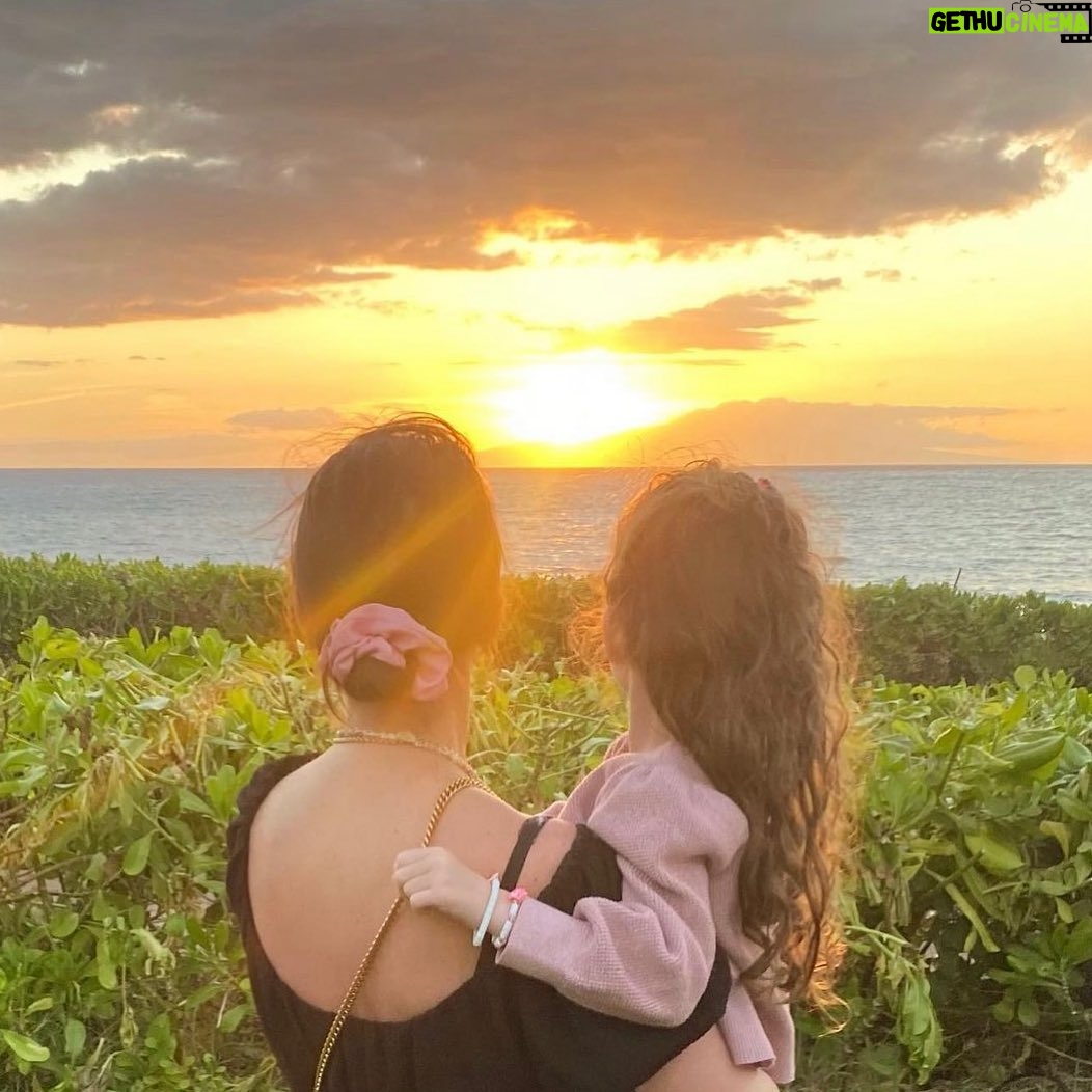 Lacey Chabert Instagram - I thank God every day for the blessing of being Julia’s mom. She fills my heart with joy! 💗 Happy Mother’s Day 💐 I know today can also be painful for many reasons. I’m sending love to everyone💗