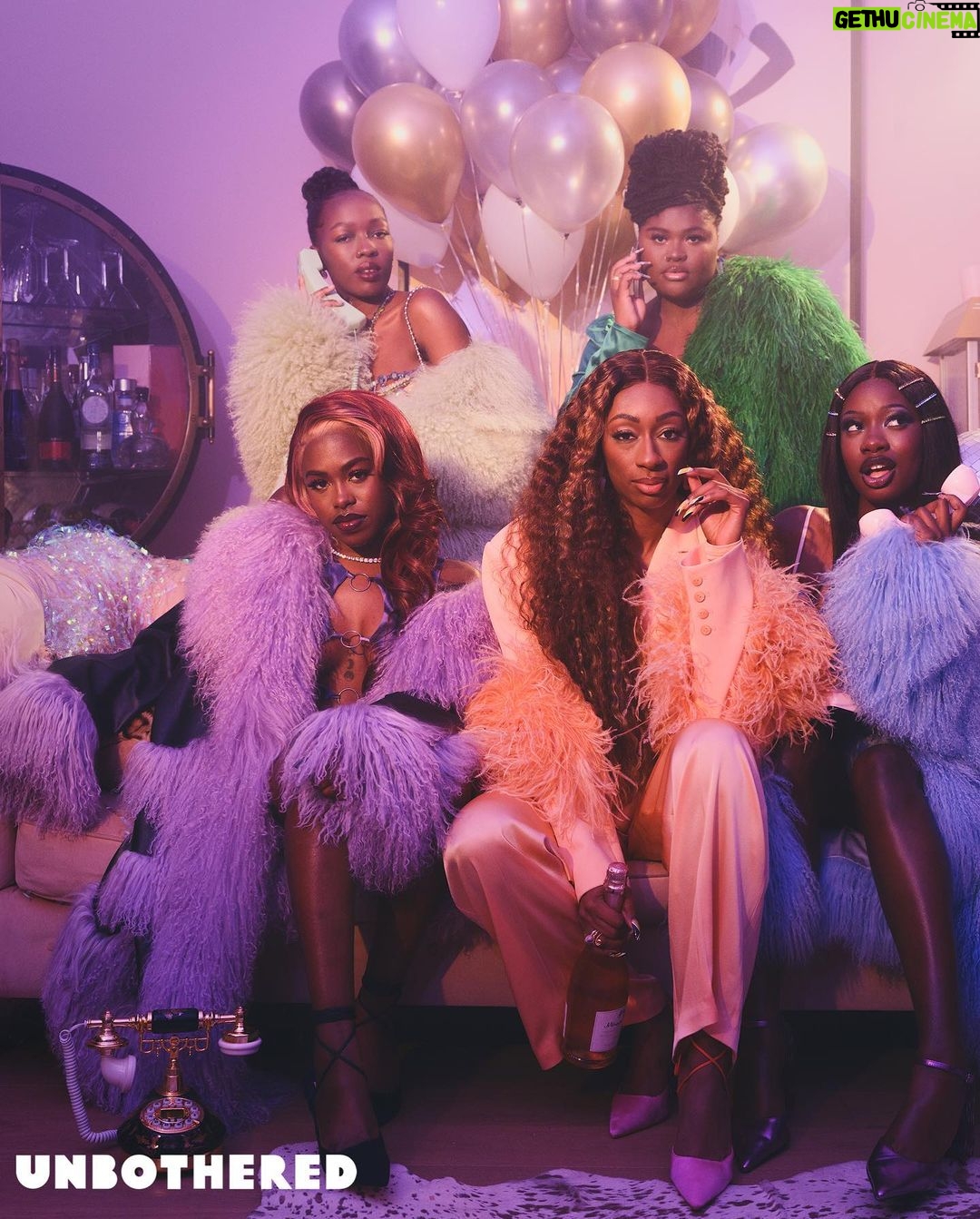Lala Milan Instagram - Donβt tell me you a model unless you did the cover of @r29unbothered or whatever Drake said π€·πΎββοΈ ββ Honored to share the cover with 4 other BEAUTIFUL BLACK WOMEN. ββ TALENT: ME HEAUX Cleotrapa @iamcleotrapa Aliyah @aliyahsinterlude Elsa Majimbo @majimb.o Fannita Leggett @fannita ββ Photographed by Erica Hernandez @e_h_ Styled by Anastasia Walker @neoncomplex Set Design by Carlos Anthony Lopez for Winston Studios @winstonstudios Makeup by Jasmin Winnie Stephen using Shiseido for The Canvas Agency @jasminws Hair by Michael David Warren for The Wall Group @md.warren Video shot and edited by Siddharth Singh R29 & UB TEAM: Written by Ineye Komonibo @ineyekomo Unbothered VP, Brand Strategy: Chelsea Sanders @definitelynotchelsea Unbothered Deputy Director, Enterprise: Stephanie Long @stephrlong Unbothered Deputy Director, Global: Kathleen Newman-Bremang @kathleennb Senior Photo Editor: Kelsey Bennett @kelseybennett333 Personal PR: @arrionne The Cover