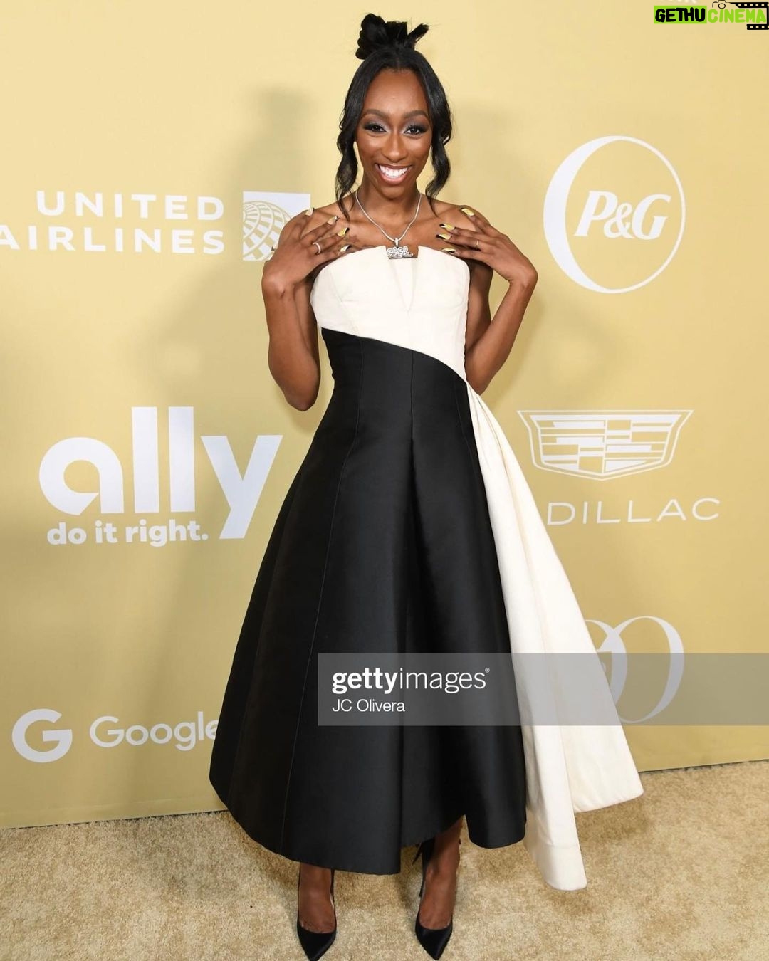 Lala Milan Instagram - Went from hosting the carpet to walking it.. GOD DID✨ Thanks for having me @ebonymagazine #Power100 Los Angeles, California