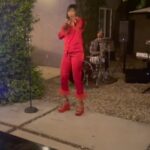 Lala Milan Instagram - Last night I was booked (free of charge) to perform for a sold out venue (free admission) for @ledisi birthday. Special thanks to my amazing background singer @kennylattimore — Would y’all book me? One yes, and I’m going on tour👀😂 (This whole caption is a lie btw) — 🎥 : @erndukes