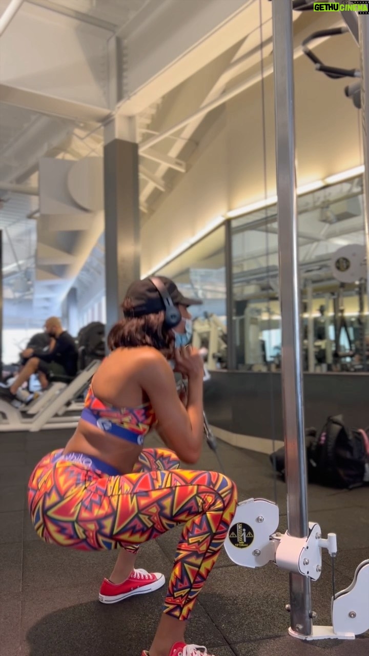 Lala Milan Instagram - Being in the gym aināt gotta be boringš„° Come get these gains & Thank me later @fitgirlbod
