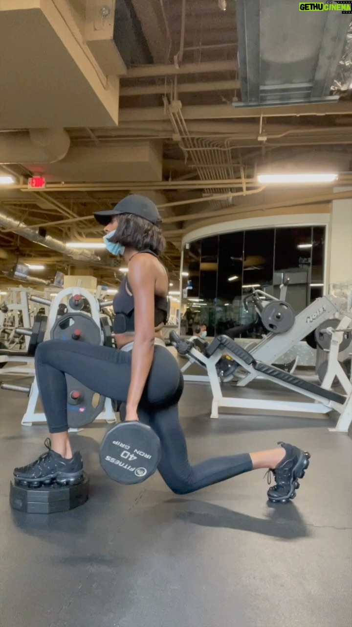 Lala Milan Instagram - Latin music is a whole vibe in the gym 😩 Call me LaLa Milanita 😌 #VivaLatino #SpotifyPartner @spotify