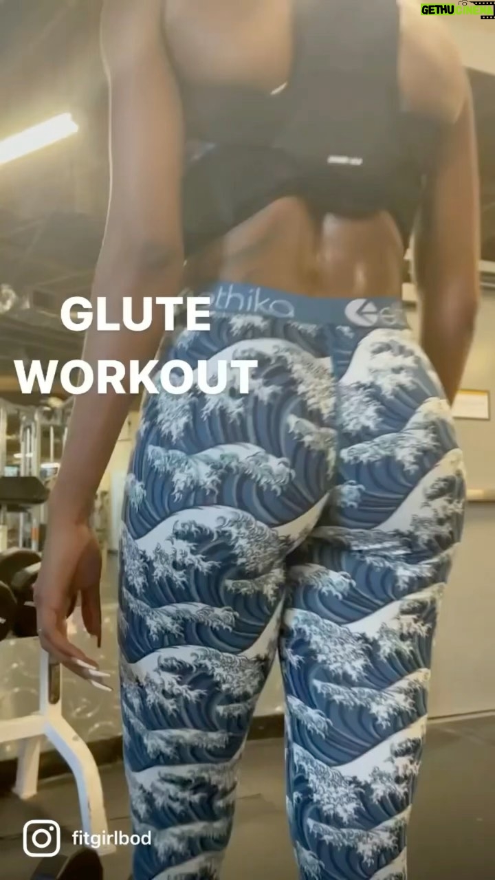 Lala Milan Instagram - Like I said, The Gym & @fitgirlbod protein✨