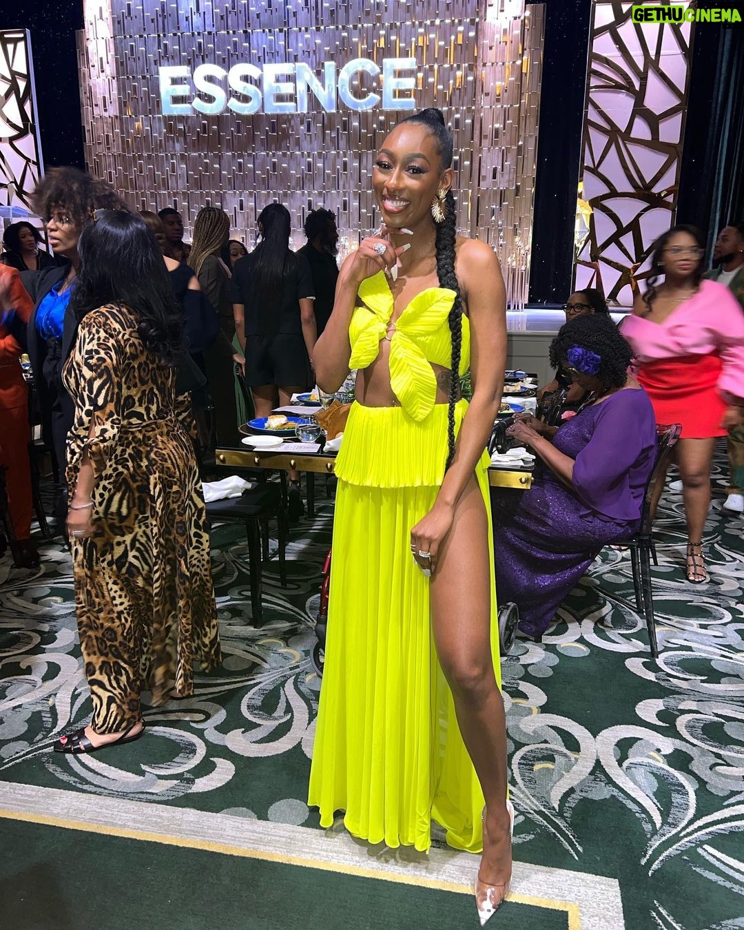 Lala Milan Instagram - Every time I go to an event of this magnitude, I feel like Cinderella✨ God really be showing out for me and I’m forever grateful. (More on my Story) —— Special Thanks to @erndukes ❤️ @icontips @hotlikefirre @ndigostudio Beverly Hills, California