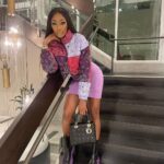Lala Milan Instagram - It’s all there💜 —- @fitgirlbod Outside