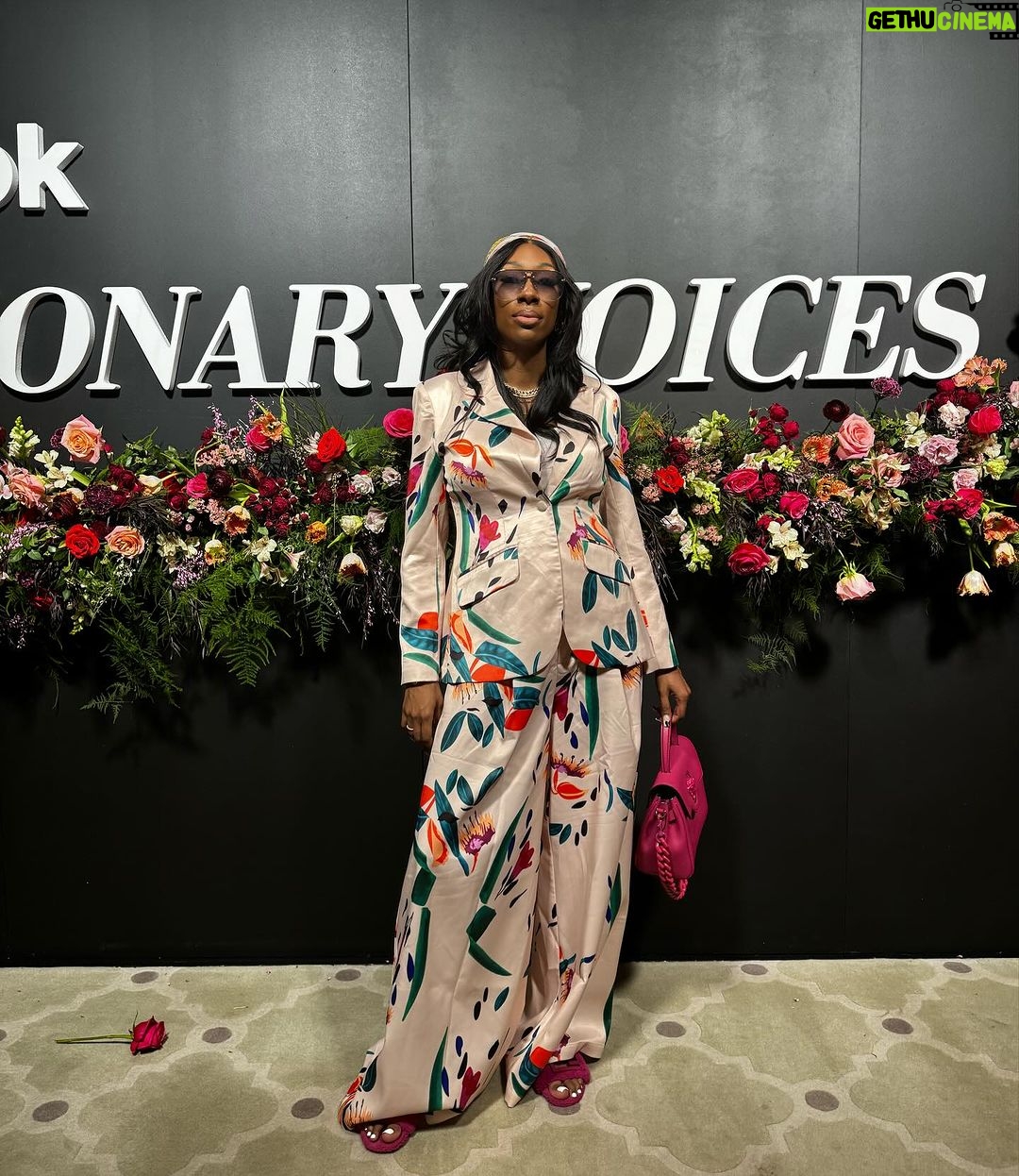 Lala Milan Instagram - Gimme my 10s minus 2 —— Outfit: @shopakira Shoes: @fendi Scarf & Glasses: @louisvuitton Bag: @versace Hair: @thevirginhairfantasy (Code LALA20) Los Angeles, California