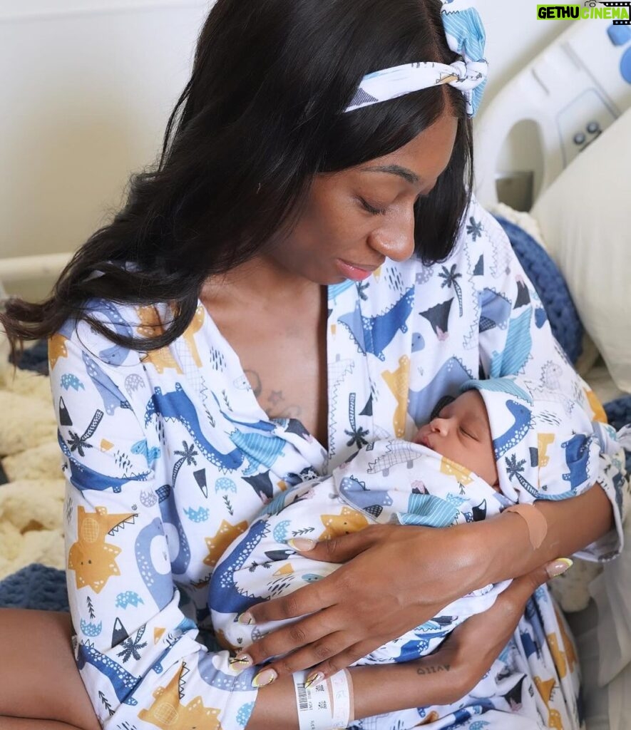 Lala Milan Instagram - He’s here! After 12 hours of Labor, Baby Boy safely arrived into this world on 1/22/24 ♒️🥰 I’m officially a WHOLE MOM!! God is amazing— I watched myself give birth in the mirror while being surrounded by so much love🥰 I’ve always known that I wanted to be a mom but this feeling is still so surreal😩 I just be looking at him like, wow— u really slid outta me?! To my village, thank yall so much ❤️ @iamtylerp_ I love you baby & thanks for giving me a whole new purpose in life. @theauntiedoula Thanks for making our birth process even smoother by advocating for us before, during, and even now after birth. @itsthesamechristine Ma, I love you. Thanks for literally selling your house and moving across the country to come be my nanny😩 - Lastly, to @doctor_nikki_midwife of USC Keck you are EVERYTHING. We’re so grateful for you 👩🏾‍⚕️ Mommy Milan.. Yeah, I love it already 😝🥳 Now excuse me while I go breastfeed my son, my milk just matured!!! 🥳🎉 Los Angeles, California