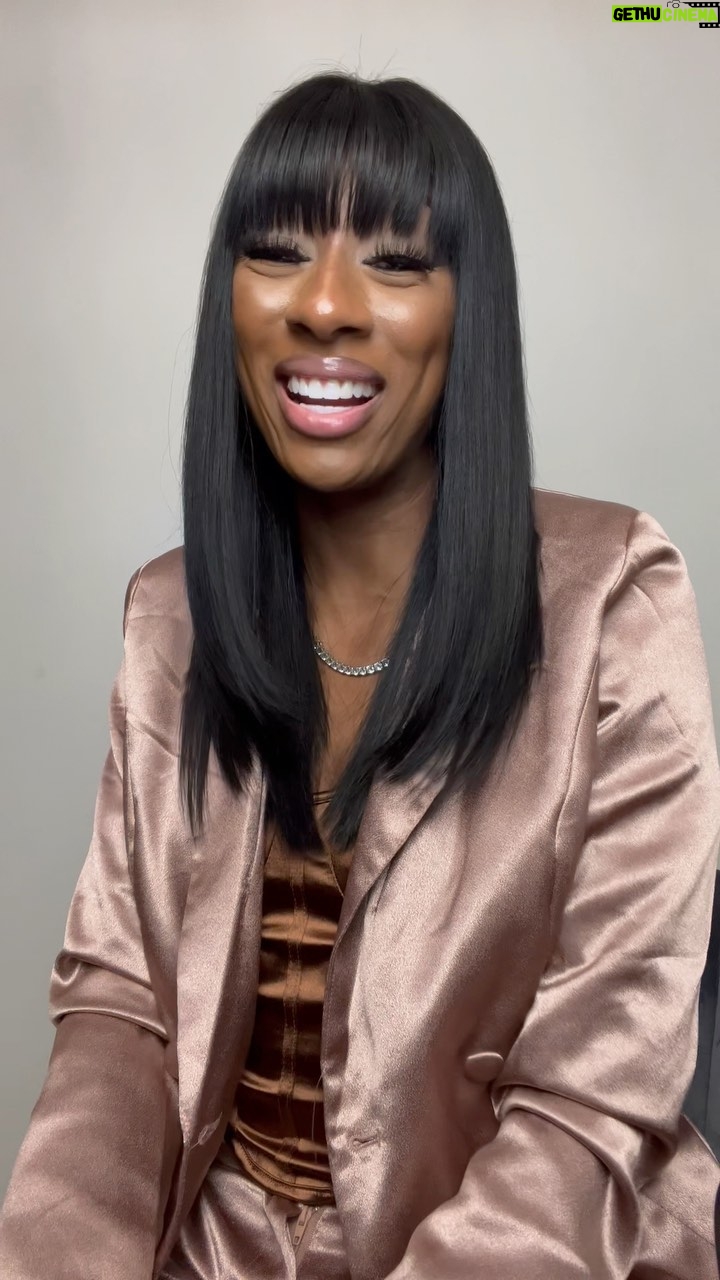 Lala Milan - 174.2K Likes - Lemme reintroduce myself☺️
-I’m a BUSINESS WOMAN first💓
-CEO of @vagitaminz
-I love being comedic but that’s ONE side of me..
-I love the gym & naturally shaping my body
-I’m super knowledgeable about social media & how to grow brands (business & personal)
-Don’t be alarmed when I post Spanish videos, I’m going for another bag 😉
💓I appreciate y’all support ☺️