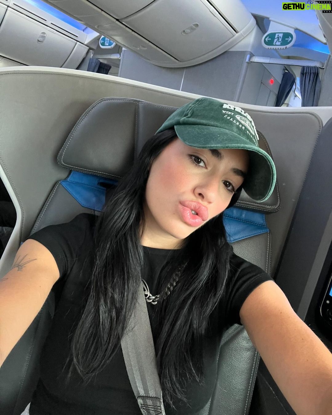 Lali Esp贸sito Instagram - Y yo te digo Eyyyyyyyyy.....馃枻鈿★笍