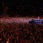 Lali Espósito Instagram - "A bailar" cumple 10 años y estoy mega emocionada! Era una idea, una ilusión,un sueño y ustedes me re bancaron! De aquella trastienda con 600 personas (que ya me parecía una locura) al Estadio Vélez! Gracias a los que confiaron en mi y en mi deseo musical desde el primer día! ♥️ Felices 10 años bailando! Los Quiero!!!