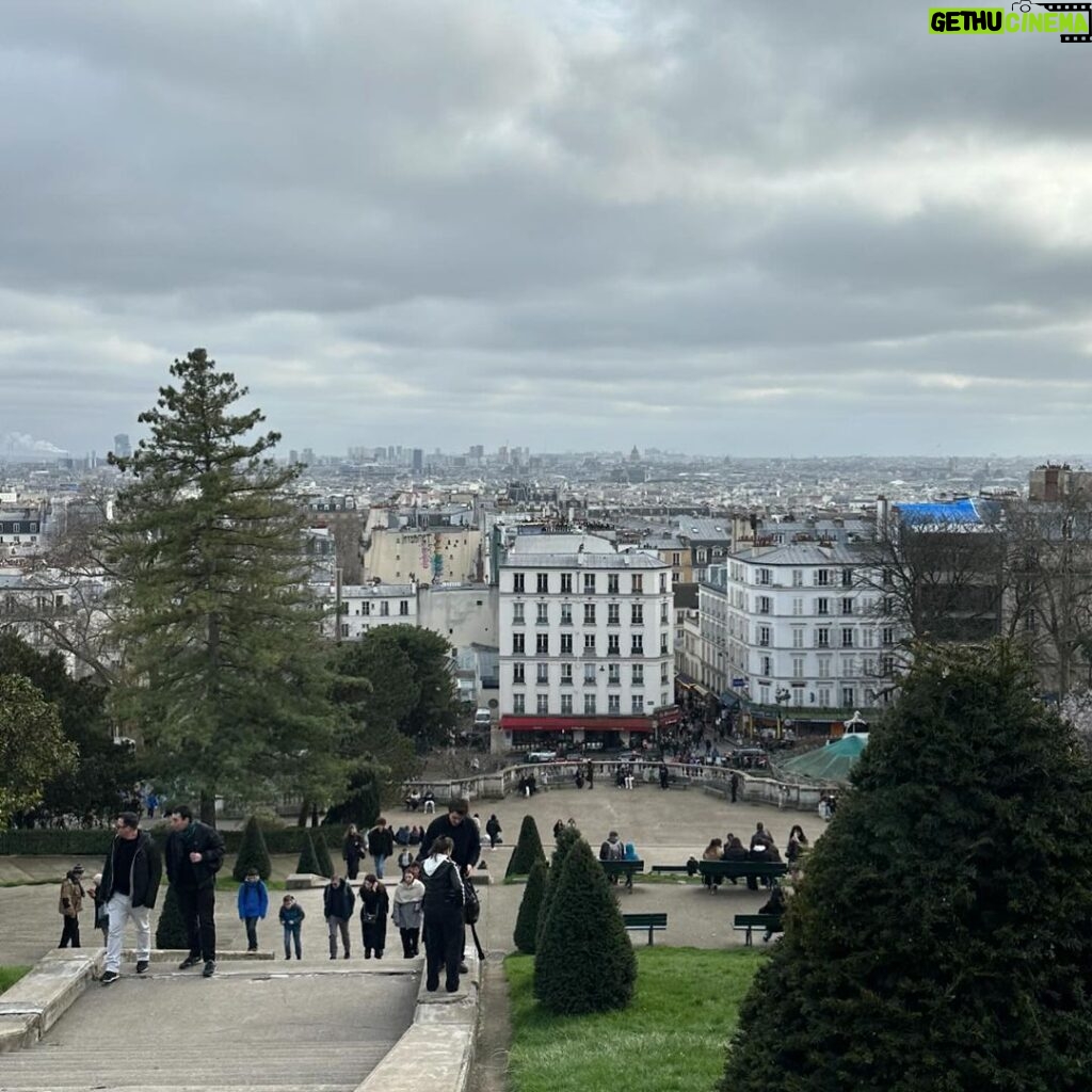 Laufey Instagram - laufey in paris !!! Paris, France