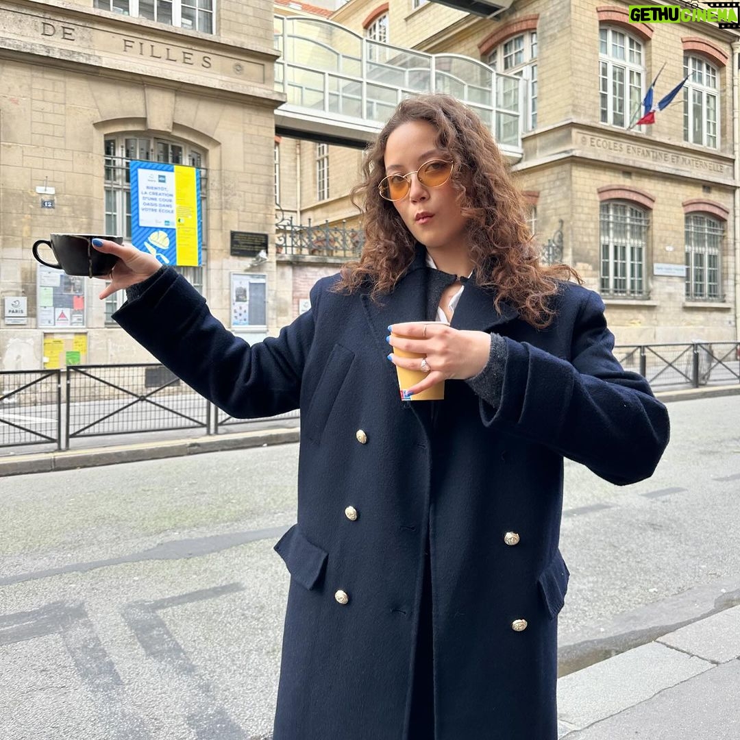 Laufey Instagram - laufey in paris !!! Paris, France