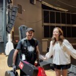 Laufey Instagram – having the best time on the bewitched tour !! ❤️🎻