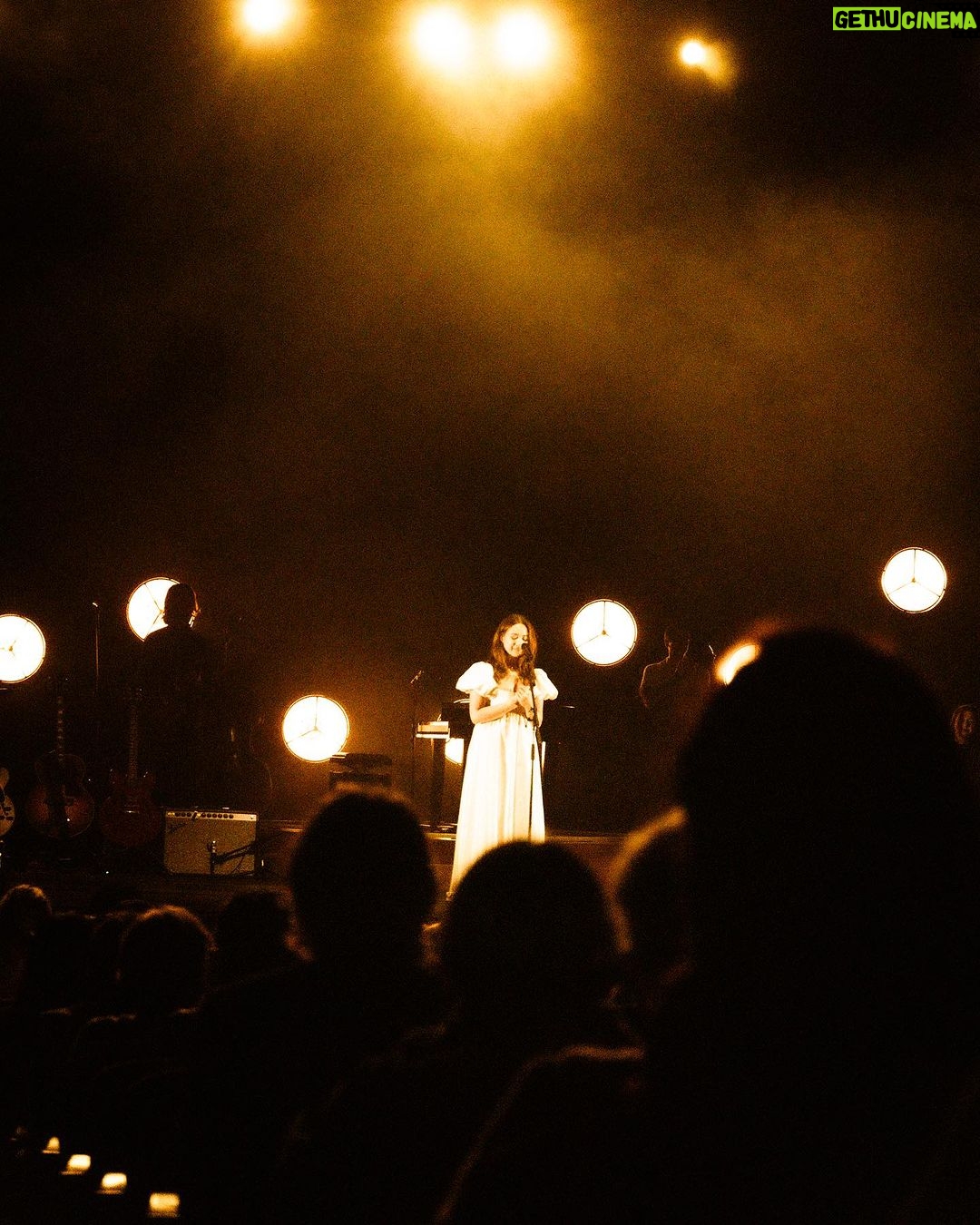 Laufey Instagram - That's a wrap on the North American Bewitched Tour 🪄 Thank you for all the very magical evenings we spent together. Happy Thanksgiving to all of you. I am so grateful to have you 🤍 an extra huge thank you to the amazing band and crew that made this tour happen <3 see you in Europe! Los Angeles, California