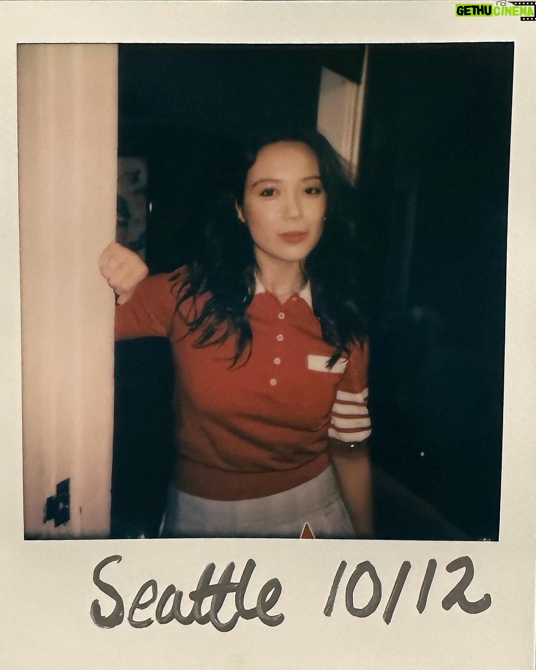 Laufey Instagram - Thank you Seattle 🤍🐶 See you in Vancouver tonight + tomorrow!! Seattle, Washington