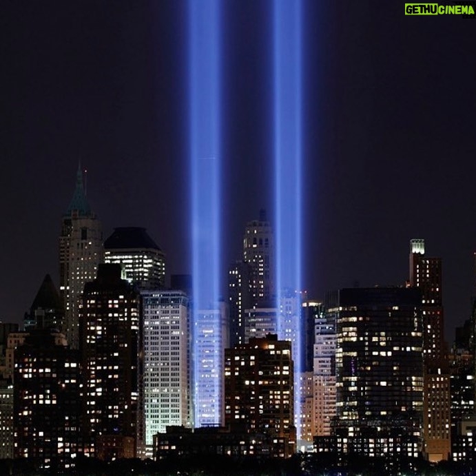Lauren German - 90.4K Likes - To those who lost their lives on 9/11 🇺🇸