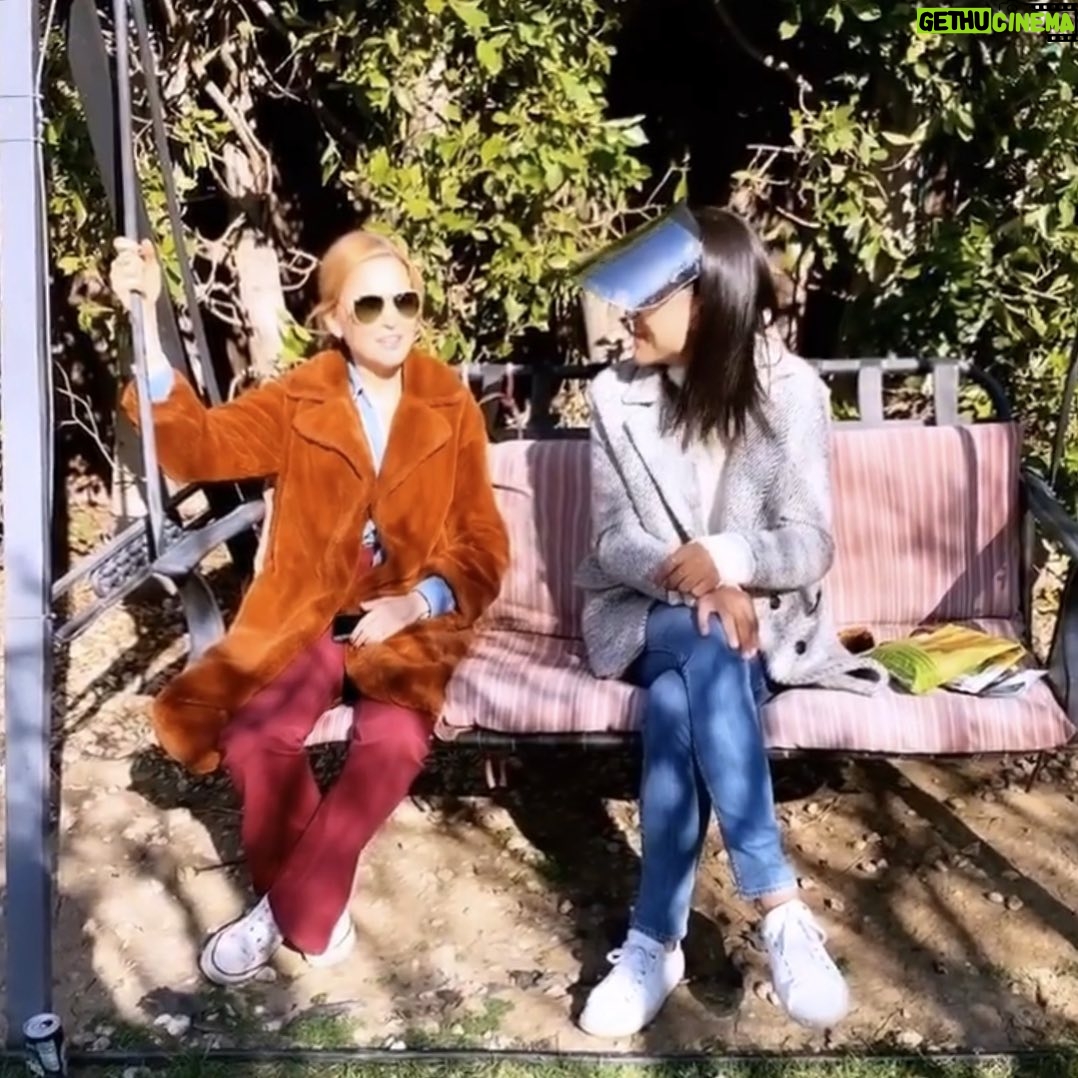 Lauren German - 91.6K Likes - magic women @juliarjones @sunnymabrey
