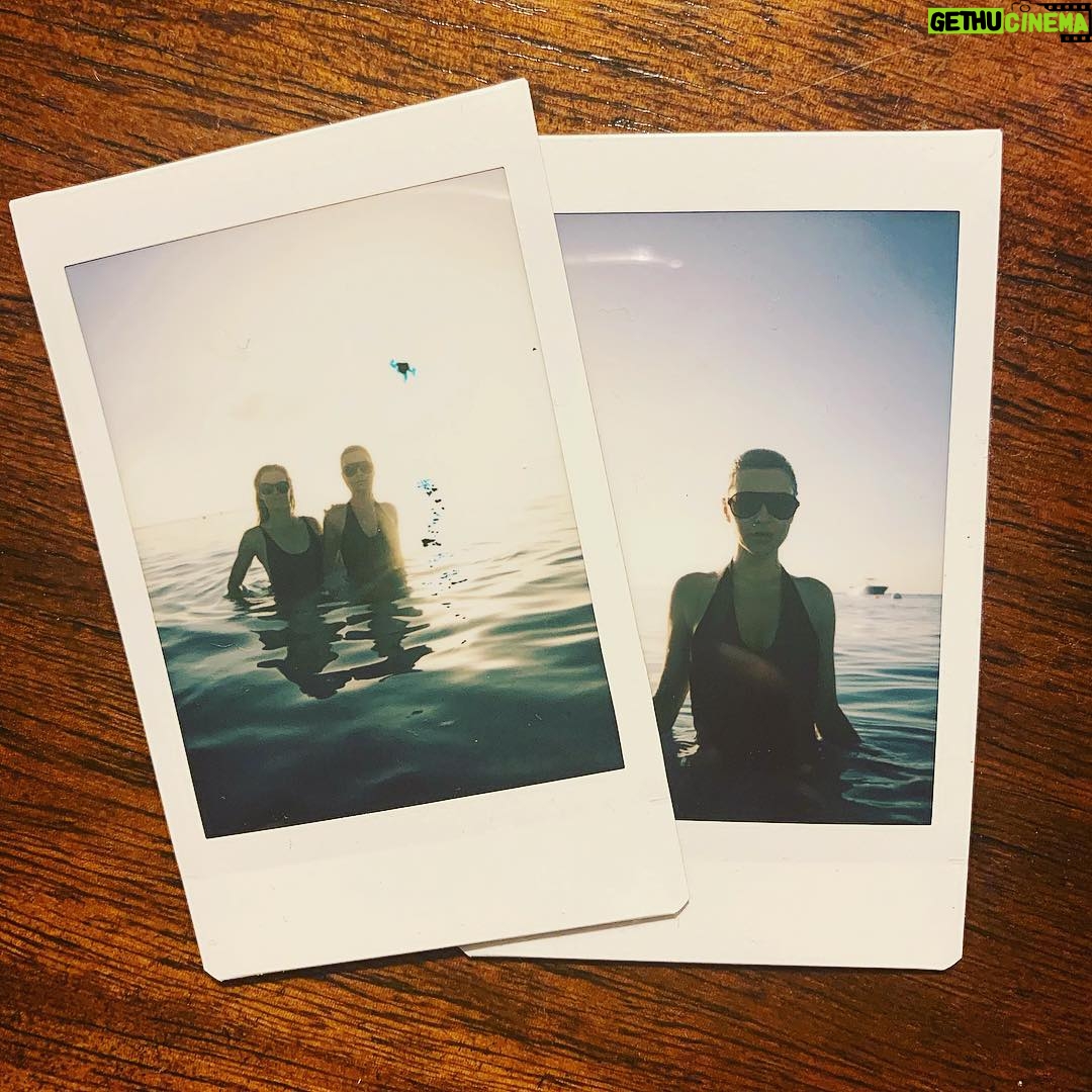 Lauren German - 65.5K Likes - Last sunset of the year @iamlaurenshaw