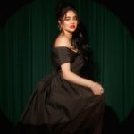 Layali Dehrab Instagram - Stylist: @musaed.d Dress: @elioaboufayssal Jewelry: @a.h.alfares Makeup: @lynmakeup7 Hair: @ghaidasalon Photography: @leo_graphy90