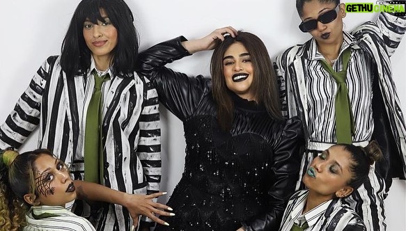 Layali Dehrab Instagram - اشوفكم الخميس روح تنطركم 👑🕷🕸🕷🕸🕷🕸🕷 #ليالي_دهراب #العناكب تصوير : @mq_photoshoot تصميم الازياء @dr.desho Kuwait City