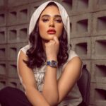 Layali Dehrab Instagram - عيدكم مبارك و كل عام وانتوا بخير ❤️ وناطرينكم باجر بعروض زيتورا . . عدساتي الي دايماً و ابداً ما افكر اغيرهم من ديفا اريح عدسات بالنسبه لي @diva.lenses @diva.lenses