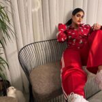 Layali Dehrab Instagram - أجمل عطايا الوقت إنسان ⁧‫#وافي‬⁩ ‏⁧‫#وأجمل‬⁩ عطايا العمر إنسان يغليك ‏مثل ⁧‫#الذهب‬⁩ معدنه يضل صافي ‏لو دار الزمن فيك ⁧‫#ماتغير‬⁩ عليك👑♥️