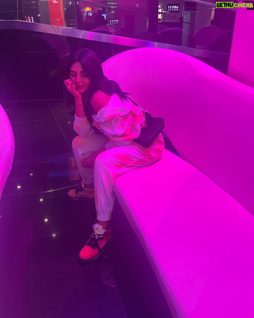 Layali Dehrab Instagram - انت اكثر شي حبيته بكل قوتي وضعفي 👑