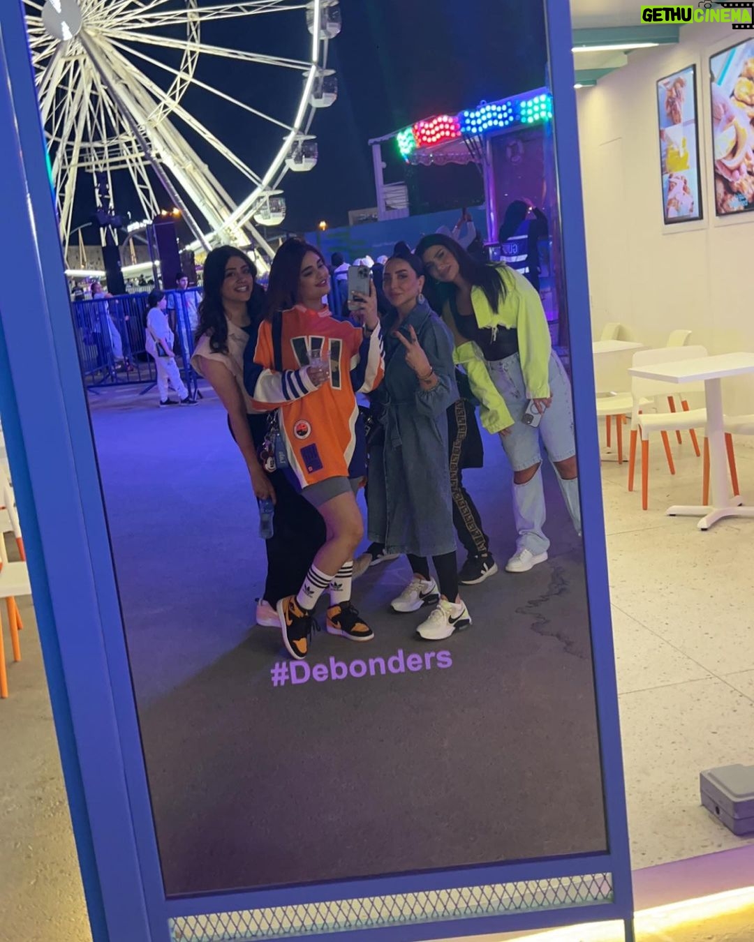 Layali Dehrab Instagram - 🌙👑 حبايب القلب
