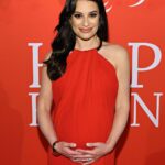Lea Michele Instagram - Beautiful evening at the Hope Rising benefit honoring all of the incredible work that they do. ❤️