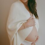 Lea Michele Instagram - Mommy, Daddy and Ever are overjoyed. 💛