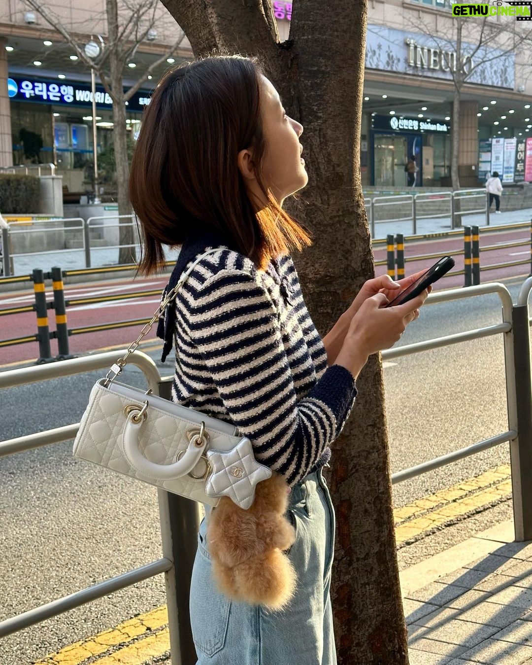 Lee Si-young Instagram - 🥠🍶 항상 실패하는 다이어트🫠(feat.인생바지찾았다♥️)