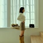 Lee Si-young Instagram - @celine 셀린느 빅투아르백✨🖤👜 #CELINEVICTOIRE #CELINEBYHEDISLIMANE