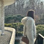 Lee Si-young Instagram - 난 아직도 추운데🥶🥹