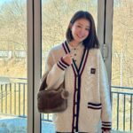 Lee Si-young Instagram - 오랜만💛✨