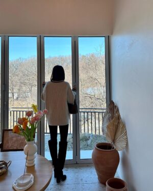 Lee Si-young Instagram - 오랜만💛✨