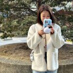 Lee Si-young Instagram - 💙 따뜻한 폰케이스 득템☺️하 기여💕💕