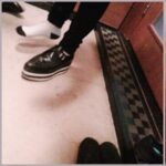 Lee Soo-hyun Instagram - 어퐈 신발신으니 키가이만큼 허허허 And I got taller this much with his shoes!!