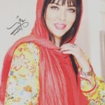 Leila Otadi Instagram - اگر عشق راداریم به چیز دیگری درجهان نیازی نیست. واگر عشق رانداریم داشتن چیزهای دیگر مهم نیست.🤍❤️