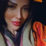 Leila Otadi Instagram - اسرار ازل را نه تو دانی و نه من وین حرف معما نه تو خوانی و نه من هست اندر پس پرده گفتگوی من و تو چون پرده برافتد نه تو مانی و نه من... ❤️❤️