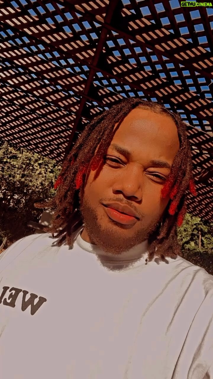 Leon G. Thomas III Instagram - CRASH & BURN dropping this Friday! The vibes are amazing and you should definitely have this new record in your playlist! TAP IN!! #crash&burn #ezmoney #capital #rnbvibes #rnb #leonthomas #rnbmusic #newmusic #newmusicfriday