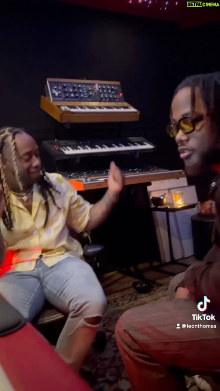 Leon G. Thomas III Instagram - Love jones featuring my brother @tydollasign is out now !!! Link in bio ❤️#rnb #slowjam #motown #lovejones